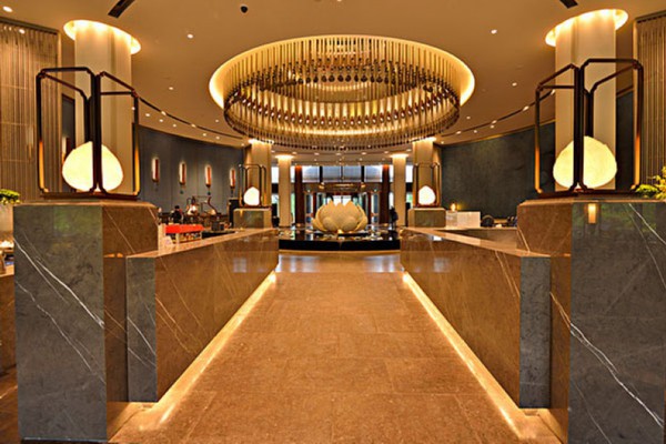 走遍天下，不如富侨一按，放松身心！